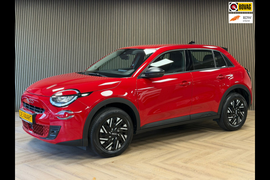 Fiat 600 1.2 HYBRID URBAN AUT. APPLE CARPLAY PARKEERSENSOREN CRUISE CONTROL AIRCO VERWARMDE VOORRUIT