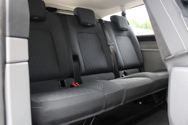 Ford Transit Custom 320 2.5 PHEV L2H1 Limited 232pk 8 Zits - 2x Schuif - Adaptive Cruise - Klimaat achterin - Keyless - Stoel/Stuurverwarming - Excl