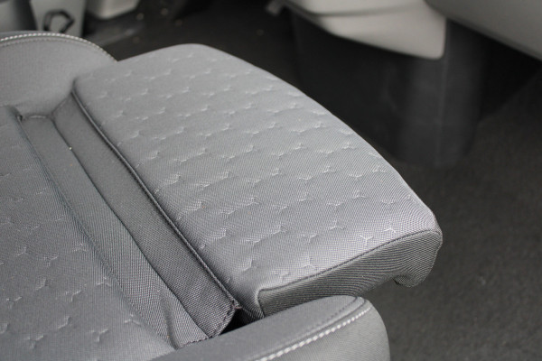 Ford Transit Custom 320 2.5 PHEV L2H1 Limited 232pk 8 Zits - 2x Schuif - Adaptive Cruise - Klimaat achterin - Keyless - Stoel/Stuurverwarming - Excl