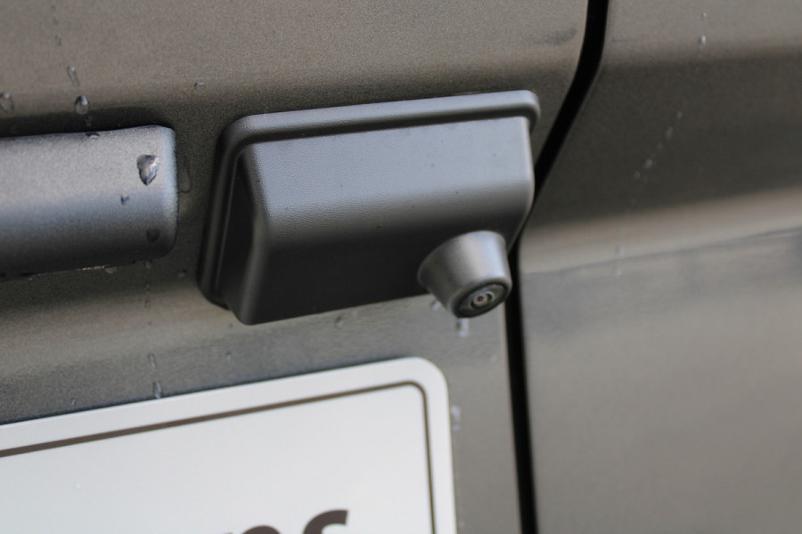 Ford Transit Custom 320 2.5 PHEV L2H1 Limited 232pk 8 Zits - 2x Schuif - Adaptive Cruise - Klimaat achterin - Keyless - Stoel/Stuurverwarming - Excl