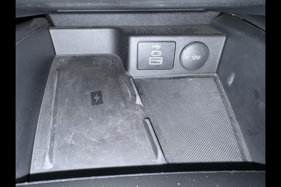 Ford FOCUS Wagon 1.0 EcoBoost Hybrid ST Line X 155pk | Trekhaak afneembaar | Panoramadak | Bang&Olufsen | Adaptive cruise control | Winter Pack | All season banden | Camera