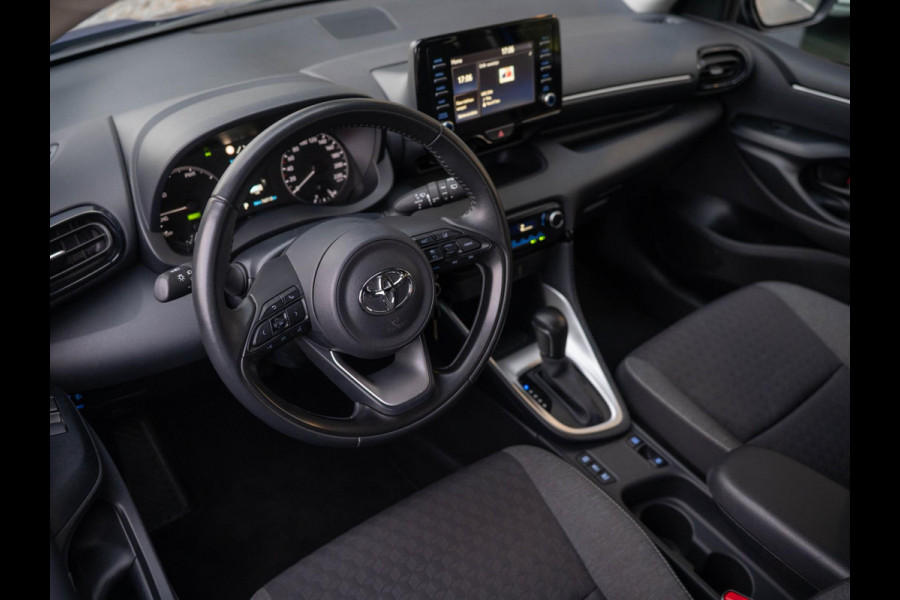 Toyota Yaris 1.5 Hybrid Active / Camera / Carplay / Active Cruise / NL-Auto