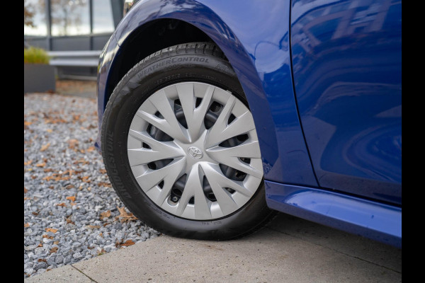 Toyota Yaris 1.5 Hybrid Active / Camera / Carplay / Active Cruise / NL-Auto