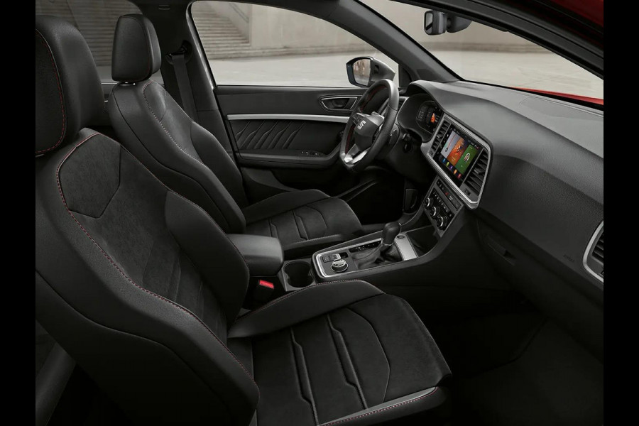 Seat Ateca 1.5 TSI FR Business Intense | Panoramisch kanteldak | Afneembare trekhaak | Safe & Driving Pack XL