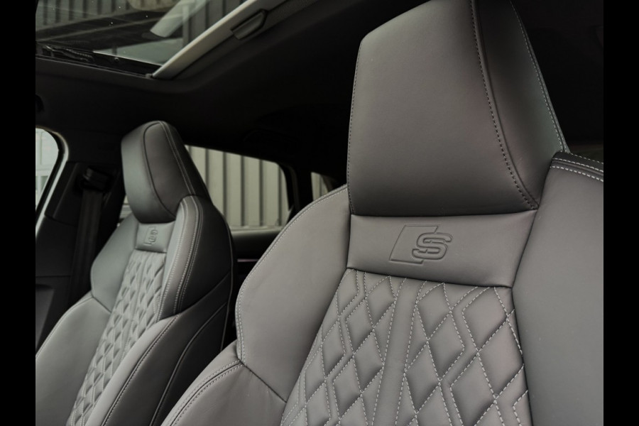 Audi A3 Sportback 45Tfsi e 3xS-line 272 pk 19 inch Competition vol leer matrix panorama dak