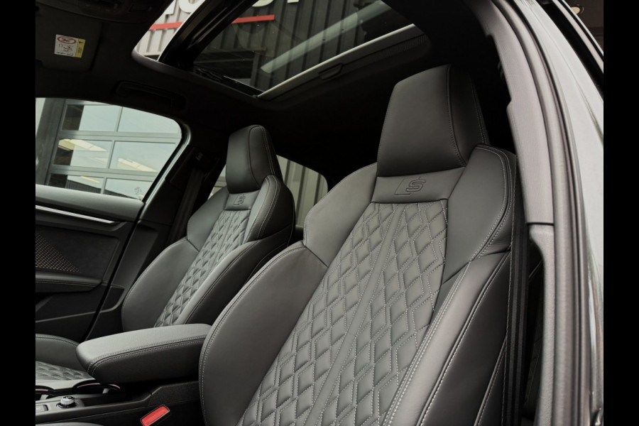 Audi A3 Sportback 45Tfsi e 3xS-line 272 pk 19 inch Competition vol leer matrix panorama dak