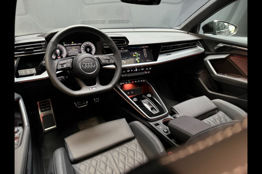 Audi A3 Sportback 45Tfsi e 3xS-line 272 pk 19 inch Competition vol leer matrix panorama dak