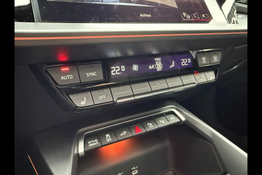 Audi A3 Sportback 45Tfsi e 3xS-line 272 pk 19 inch Competition vol leer matrix panorama dak