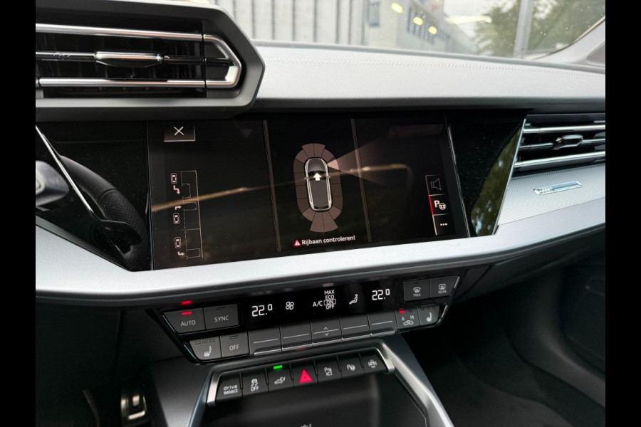 Audi A3 Sportback 45Tfsi e 3xS-line 272 pk 19 inch Competition vol leer matrix panorama dak