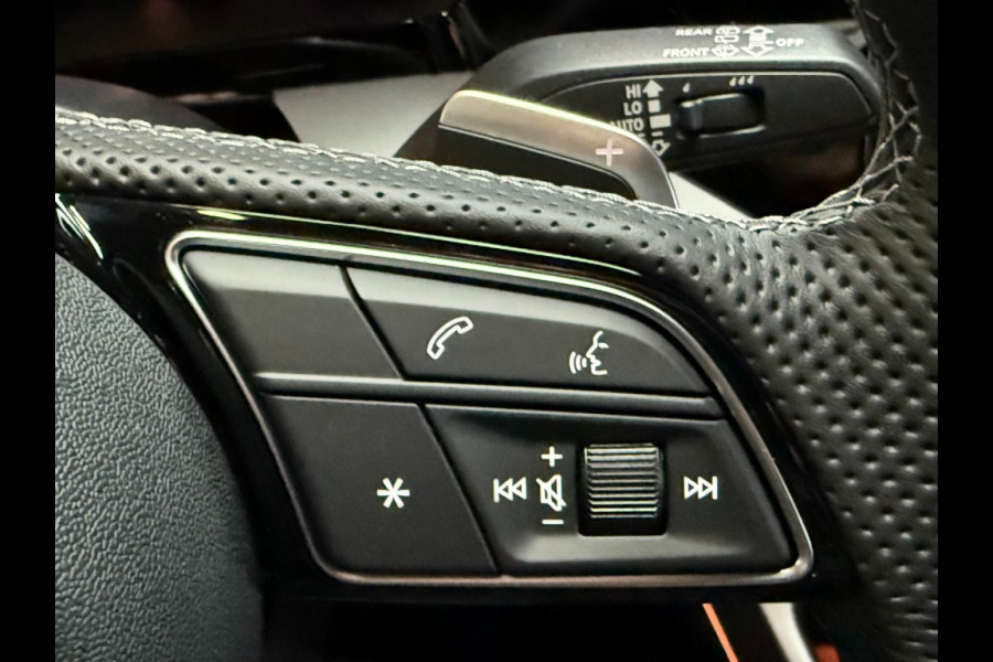 Audi A3 Sportback 45Tfsi e 3xS-line 272 pk 19 inch Competition vol leer matrix panorama dak