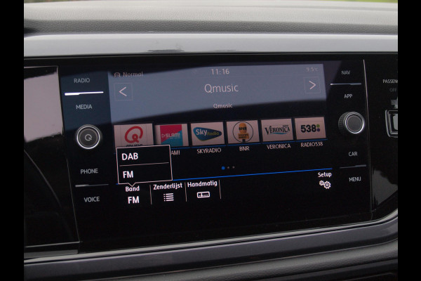 Volkswagen Polo 1.0 TSI Highline Business R | Dubbele R-Line | Panoramadak | Camera | Apple Carplay | Led Koplampen | Automaat |