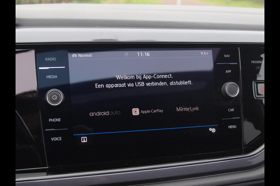 Volkswagen Polo 1.0 TSI Highline Business R | Dubbele R-Line | Panoramadak | Camera | Apple Carplay | Led Koplampen | Automaat |