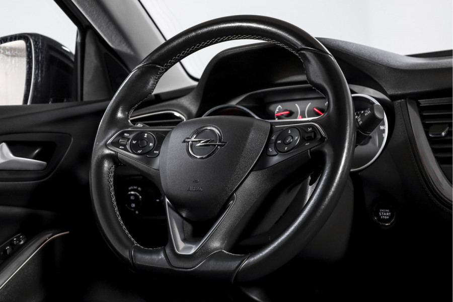 Opel Grandland X 1.6 Turbo Hybrid Ultimate - Automaat | Adapt. Cruise | Stoel-+Voorruitverw. | Stoelventilatie | PDC | 360 Camera | NAV + App. Connect | ECC | Elek. Klep | Trekhaak| LM 19" |