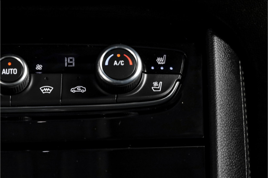 Opel Grandland X 1.6 Turbo Hybrid Ultimate - Automaat | Adapt. Cruise | Stoel-+Voorruitverw. | Stoelventilatie | PDC | 360 Camera | NAV + App. Connect | ECC | Elek. Klep | Trekhaak| LM 19" |