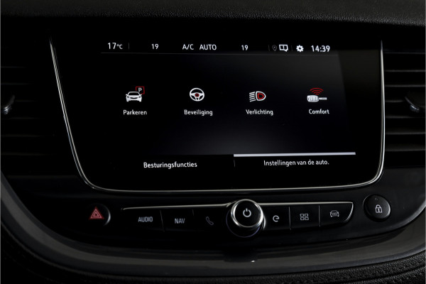 Opel Grandland X 1.6 Turbo Hybrid Ultimate - Automaat | Adapt. Cruise | Stoel-+Voorruitverw. | Stoelventilatie | PDC | 360 Camera | NAV + App. Connect | ECC | Elek. Klep | Trekhaak| LM 19" |