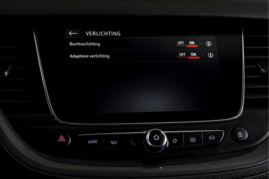 Opel Grandland X 1.6 Turbo Hybrid Ultimate - Automaat | Adapt. Cruise | Stoel-+Voorruitverw. | Stoelventilatie | PDC | 360 Camera | NAV + App. Connect | ECC | Elek. Klep | Trekhaak| LM 19" |