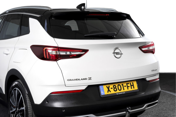 Opel Grandland X 1.6 Turbo Hybrid Ultimate - Automaat | Adapt. Cruise | Stoel-+Voorruitverw. | Stoelventilatie | PDC | 360 Camera | NAV + App. Connect | ECC | Elek. Klep | Trekhaak| LM 19" |