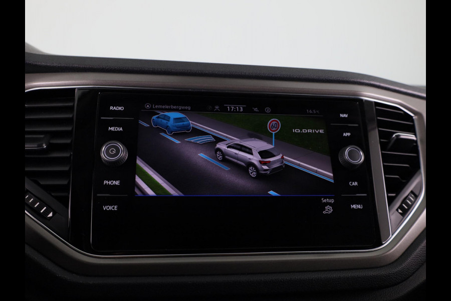 Volkswagen T-Roc 1.0 TSI Style 110 pk | Navigatie | Parkeersensoren | Achteruitrijcamera | Autom. airco | Adaptieve crusie control | Apple Carplay/Android Auto |