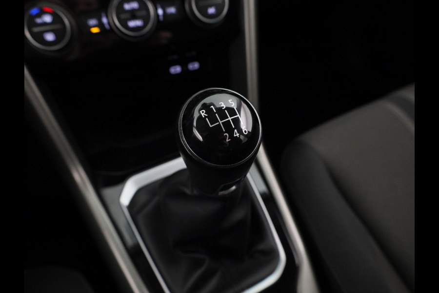 Volkswagen T-Roc 1.0 TSI Style 110 pk | Navigatie | Parkeersensoren | Achteruitrijcamera | Autom. airco | Adaptieve crusie control | Apple Carplay/Android Auto |