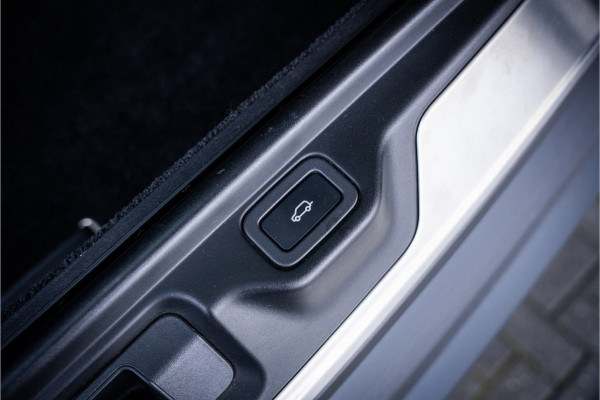 Land Rover Range Rover 5.0 V8 SC SVAutobiography Dynamic - Panorama | Meridian | Elek. Trekhaak | Stoelkoeling | Entertainment Pakket