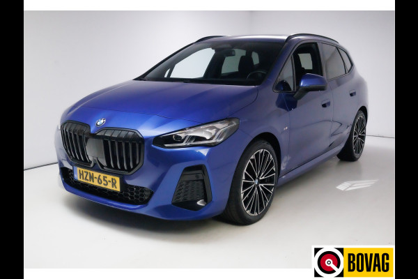 BMW 2 Serie Active Tourer 218i | M-Sport | 19 inch Individual Panoramadak | Harman Kardon | HUD Adaptive cruise, 360 Camera, PDC V+A,  El.verstelbare stoel met geheurgen, Elektrische achterklep, Keyless