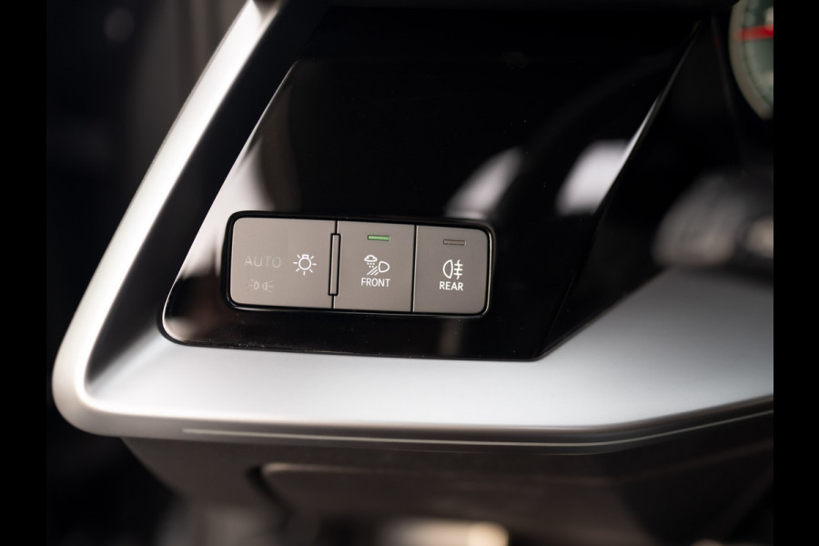 Audi A3 Limousine 35 TFSI S edition | S-Line | Matrix LED | Panodak | Stoelgeheugen | Camera | Prijs Rijklaar!!