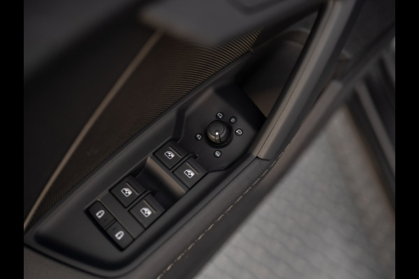 Audi A3 Limousine 35 TFSI S edition | S-Line | Matrix LED | Panodak | Stoelgeheugen | Camera | Prijs Rijklaar!!