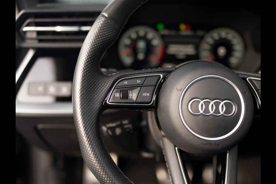 Audi A3 Limousine 35 TFSI S edition | S-Line | Matrix LED | Panodak | Stoelgeheugen | Camera | Prijs Rijklaar!!