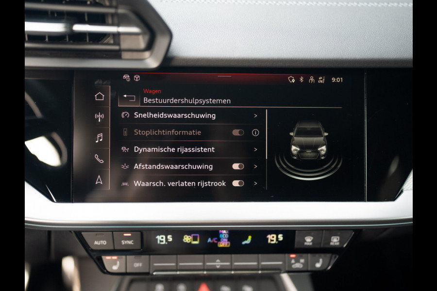 Audi A3 Limousine 35 TFSI S edition | S-Line | Matrix LED | Panodak | Stoelgeheugen | Camera | Prijs Rijklaar!!