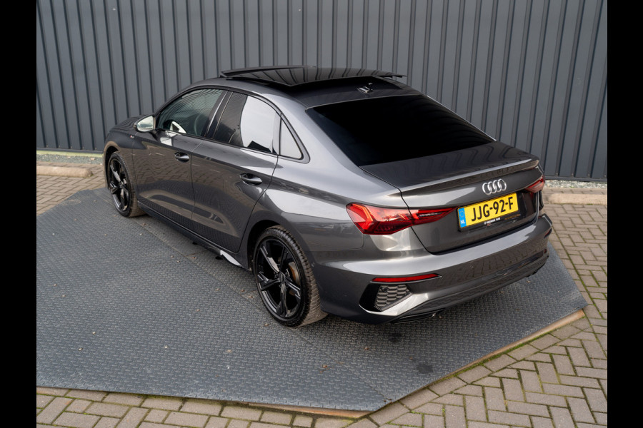 Audi A3 Limousine 35 TFSI S edition | S-Line | Matrix LED | Panodak | Stoelgeheugen | Camera | Prijs Rijklaar!!