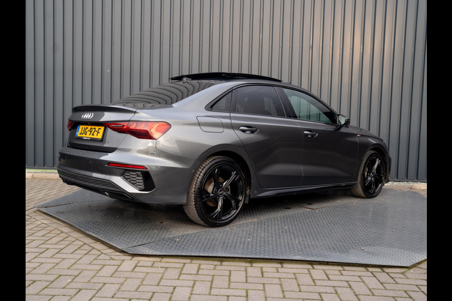 Audi A3 Limousine 35 TFSI S edition | S-Line | Matrix LED | Panodak | Stoelgeheugen | Camera | Prijs Rijklaar!!