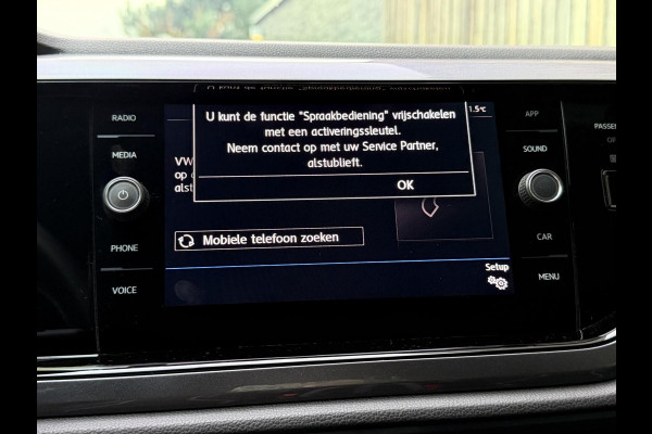 Volkswagen Polo 1.0 TSI R-line | Half leer | Sportstoelen | Airconditioning | Adaptieve cruise control | Trekhaak | Getint glas | Apple CarPlay