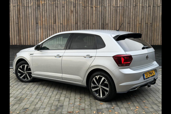 Volkswagen Polo 1.0 TSI R-line | Half leer | Sportstoelen | Airconditioning | Adaptieve cruise control | Trekhaak | Getint glas | Apple CarPlay