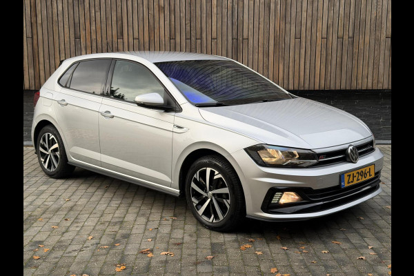 Volkswagen Polo 1.0 TSI R-line | Half leer | Sportstoelen | Airconditioning | Adaptieve cruise control | Trekhaak | Getint glas | Apple CarPlay
