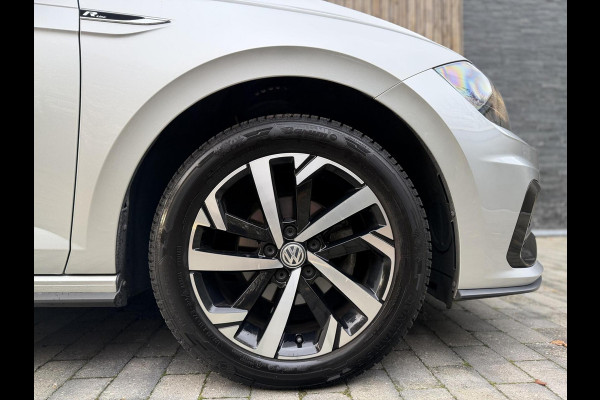 Volkswagen Polo 1.0 TSI R-line | Half leer | Sportstoelen | Airconditioning | Adaptieve cruise control | Trekhaak | Getint glas | Apple CarPlay
