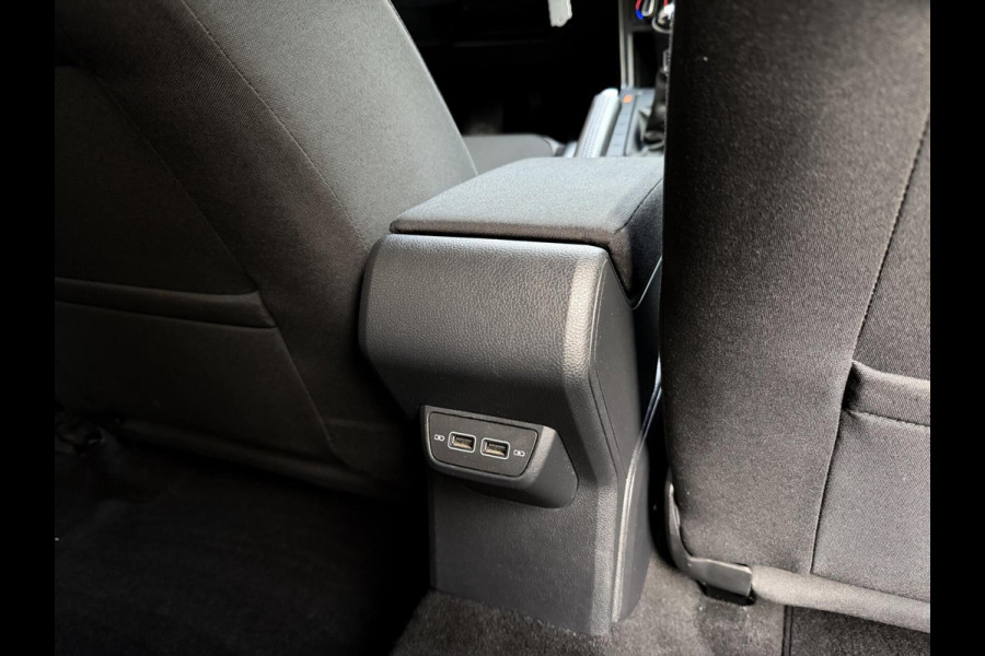 Volkswagen Polo 1.0 TSI R-line | Half leer | Sportstoelen | Airconditioning | Adaptieve cruise control | Trekhaak | Getint glas | Apple CarPlay