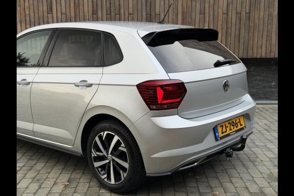 Volkswagen Polo 1.0 TSI R-line | Half leer | Sportstoelen | Airconditioning | Adaptieve cruise control | Trekhaak | Getint glas | Apple CarPlay