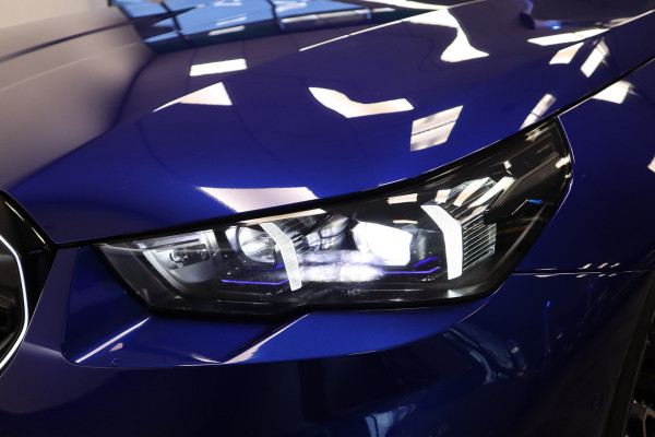 BMW 5 Serie M5 Carbon Pack Co-Pilot Live Cockpit  Professional 1st eigenaar NAP