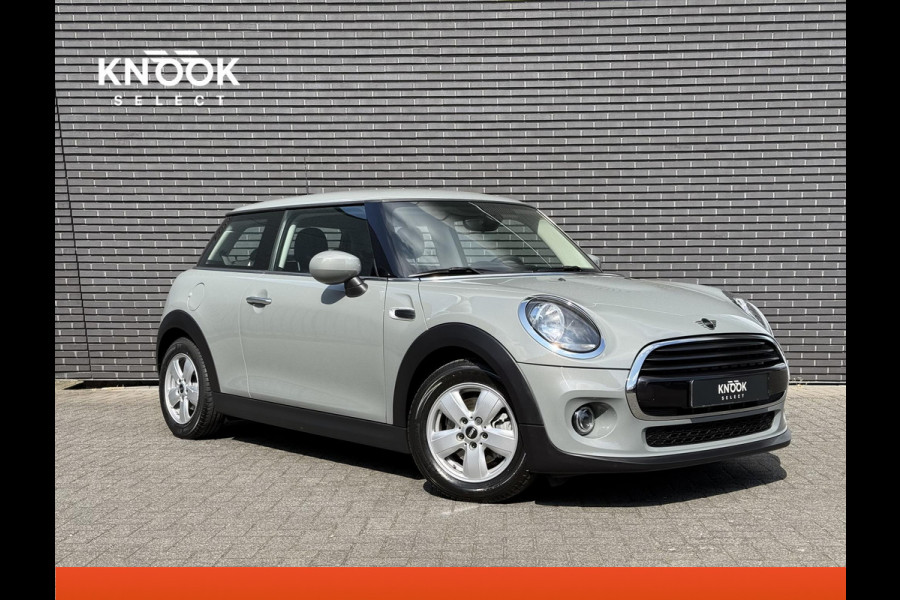 MINI Hatchback Cooper 3 deurs / Airconditioning / Elektrisch Pakket / DAB / 15 Inch / Chrome Line