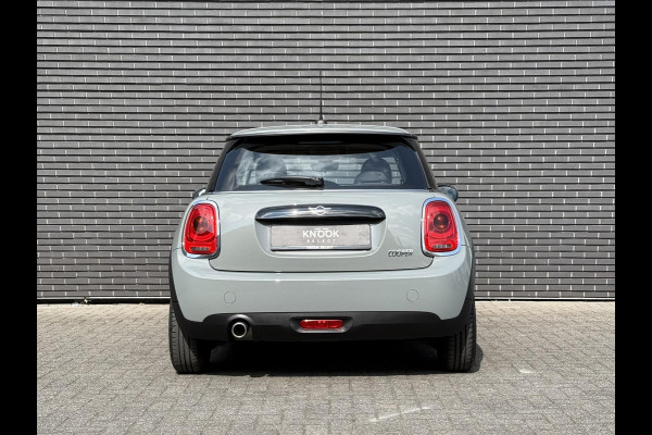 MINI Hatchback Cooper 3 deurs / Airconditioning / Elektrisch Pakket / DAB / 15 Inch / Chrome Line