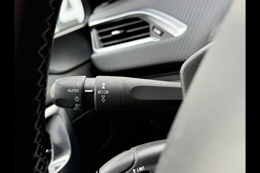 Peugeot 2008 BWJ 2019 | 1.2T 111pk Allure | TREKHAAK | CLIMA | NAVI | PDC | HALF LEER | CARPLAY | CAMERA A |