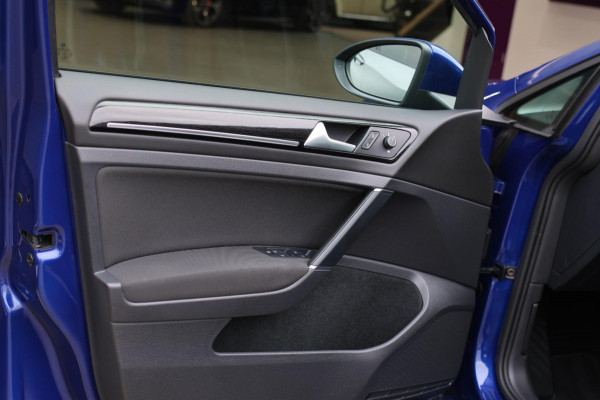 Volkswagen Golf 1.4 TSI Highline R-Line *Virtual*DSG*Massage*Led*