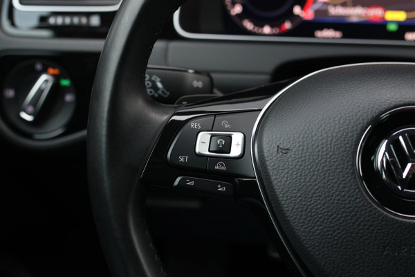 Volkswagen Golf 1.4 TSI Highline R-Line *Virtual*DSG*Massage*Led*