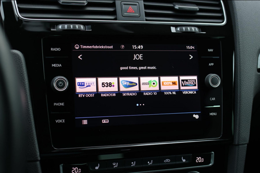 Volkswagen Golf 1.4 TSI Highline R-Line *Virtual*DSG*Massage*Led*