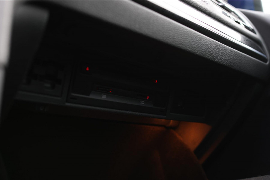 Volkswagen Golf 1.4 TSI Highline R-Line *Virtual*DSG*Massage*Led*