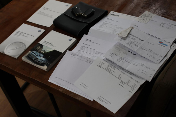 Volkswagen Golf 1.4 TSI Highline R-Line *Virtual*DSG*Massage*Led*