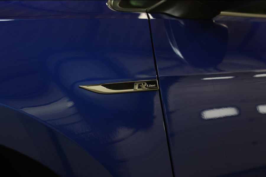 Volkswagen Golf 1.4 TSI Highline R-Line *Virtual*DSG*Massage*Led*