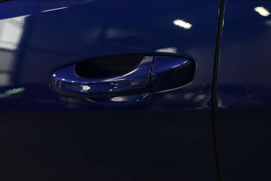 Volkswagen Golf 1.4 TSI Highline R-Line *Virtual*DSG*Massage*Led*