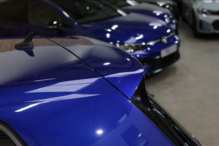 Volkswagen Golf 1.4 TSI Highline R-Line *Virtual*DSG*Massage*Led*