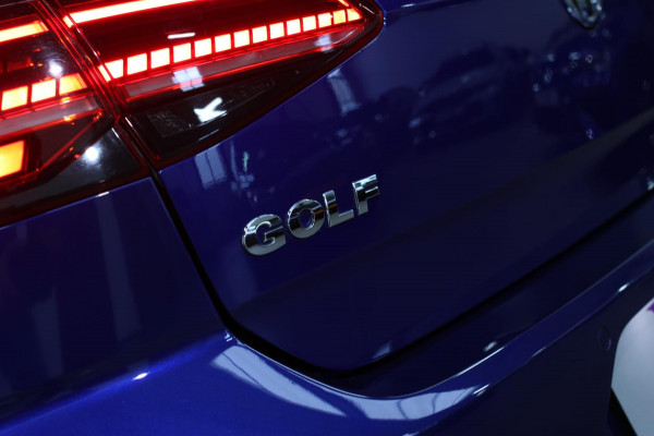 Volkswagen Golf 1.4 TSI Highline R-Line *Virtual*DSG*Massage*Led*